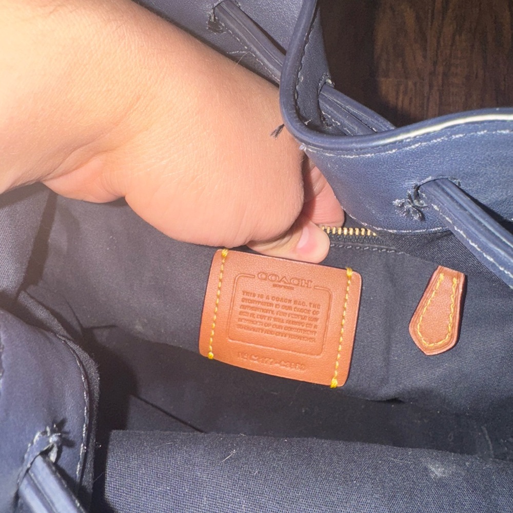 Coach Field Bucket Bag Drawstring - Picture 5 of 5